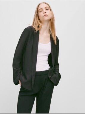 Aritzia Babaton Grayson Silk Blazer Sz 00